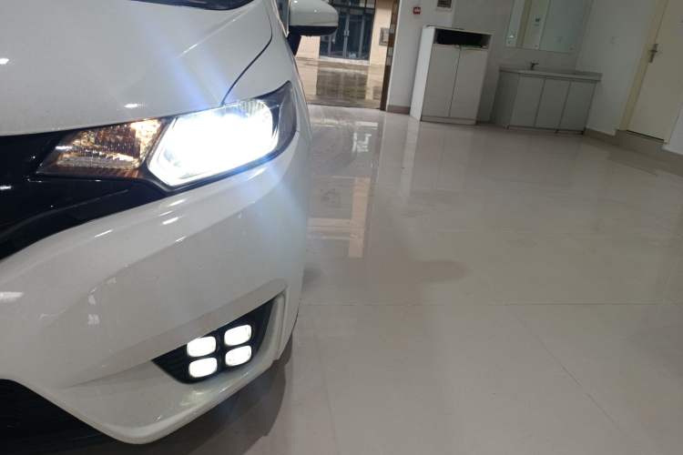 Used Honda Fit 2016 1.5L LX CVT Comfort Model Left Front Headlight