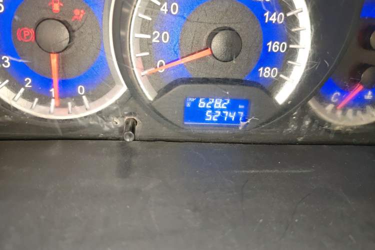 Used Suzuki Wagon R X5 2013 Cruise Edition 1.4L VVT Standard Model