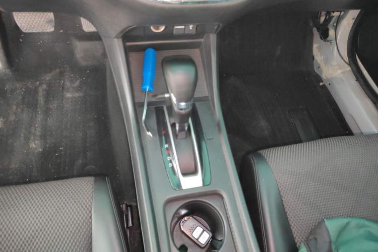 Used Honda Jade 2014 1.8L Automatic Comfort Elite Version 5 Seats
