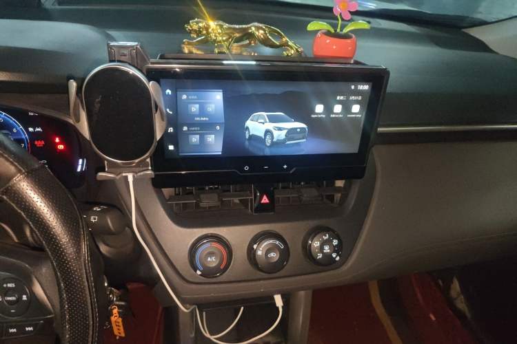 Used Toyota Corolla Cross 2023 2.0L Pioneer Edition Audio And AC Panel