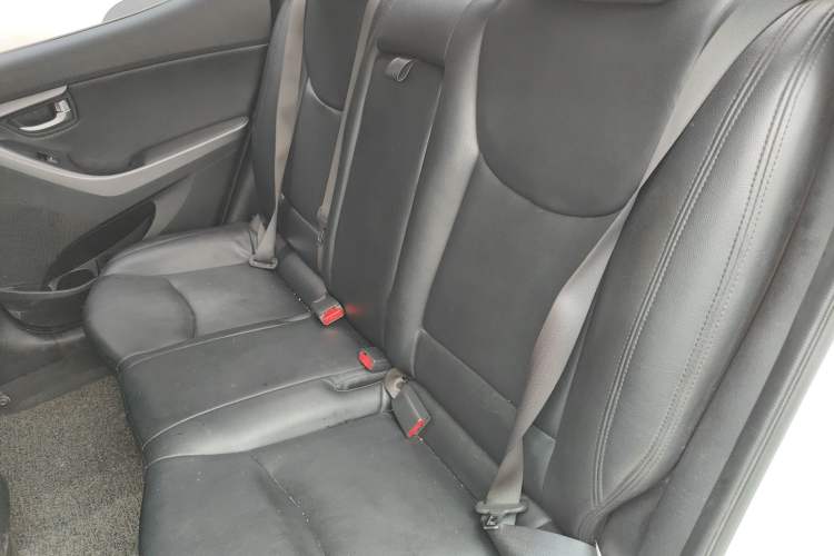 Used Hyundai Elantra (5th Generation / Langdong) 2016 1.6L Automatic Prestige Model Left Rear Seat