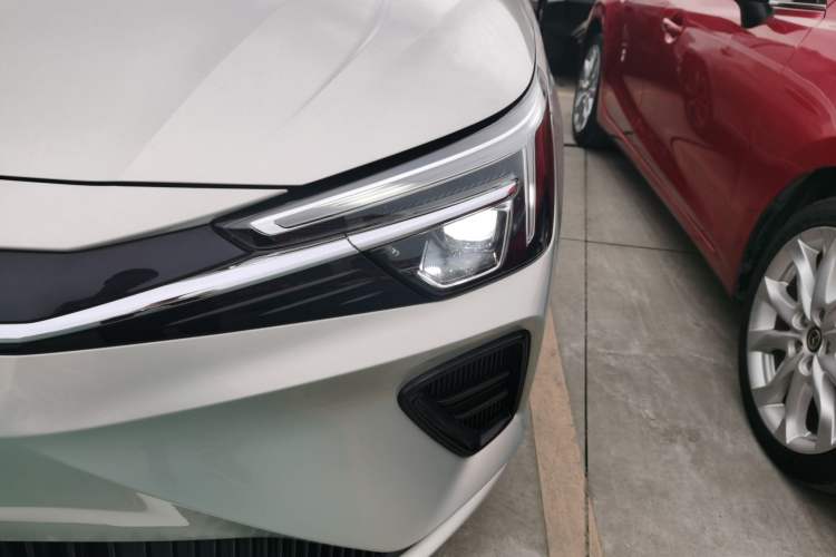 Used Rising ER6 2020 620 km Smart Drive Version
