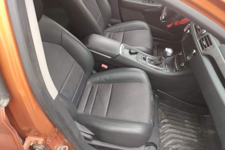 Used MG 6 2015 Hatchback 1.8T 90th Anniversary Track Champion Edition Automatic inkaNet Elite Model