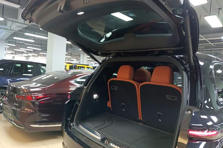 Used Li Auto L9 2023 Pro Model
