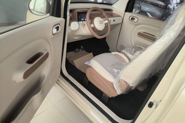 Used Bestune Pony 2026 222km Colorful Horse Driver Seat