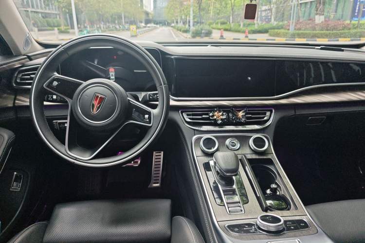 Used Hongqi H9 2022 2.0T Smart Connect Flagship Edition Center Console