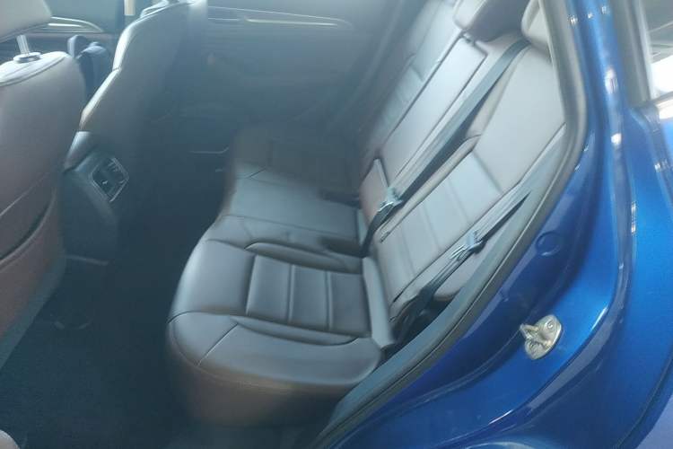 Used Haval F7 2019 2.0T Four-Wheel Drive iJoy China V Standard Left Rear Seat