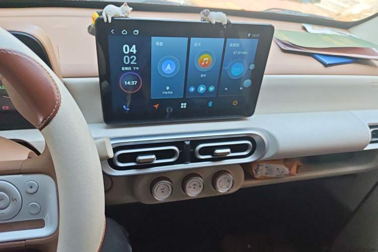 Used Wuling Hongguang MINIEV 2024 3rd Generation 215km Youth Edition Audio And AC Panel