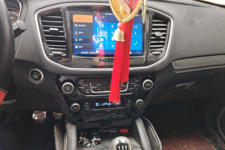 Used Geely Auto Vision X6 2016 1.8L Manual Luxury Model Audio And AC Panel