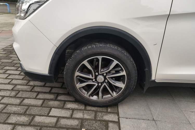 Used Baojun 730 2021 1.5L Manual Fashion Version 7 Seats Exterior 7