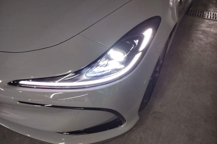 Used IM L6 2024 Max Long-Range Version Left Front Headlight