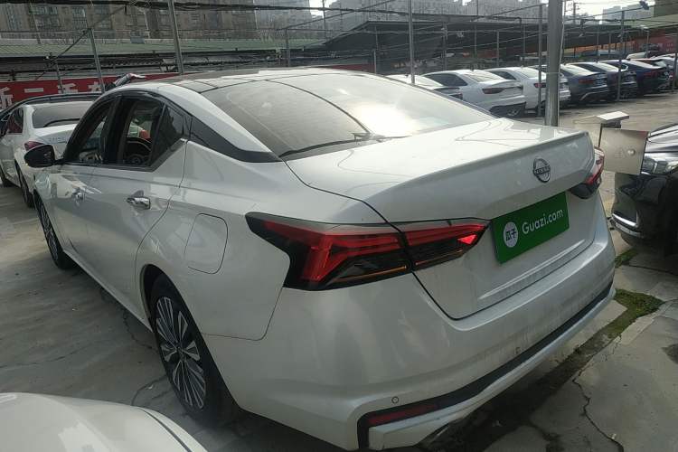 Used Nissan Teana 2022 2.0L XL-TLS Enjoyment Edition Exterior 2