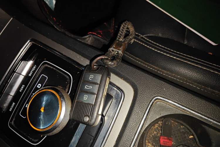 Used Roewe i6 New Energy 2017 45T Hybrid Connect & Smart Enjoyment Edition
