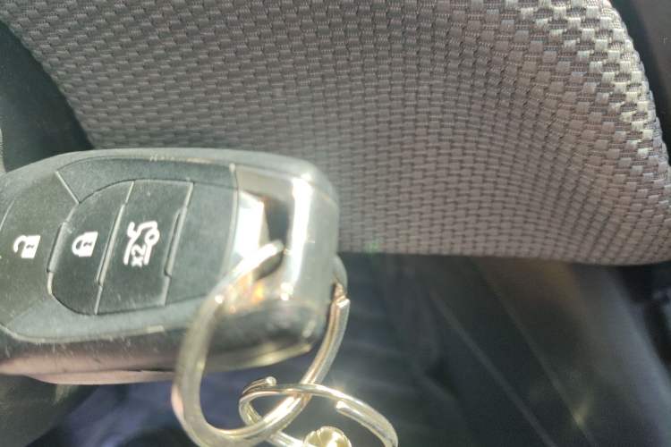 Used Chevrolet Cruze 2017 1.5L Automatic Pioneer Sunroof Edition