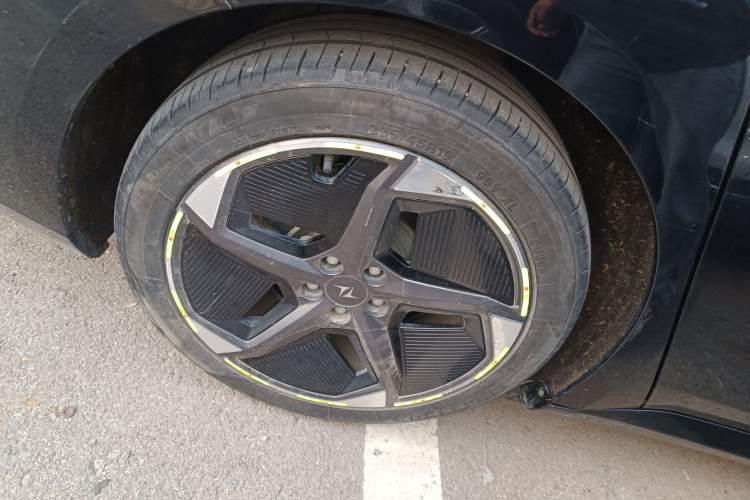 Used Dongfeng eπ eπ007 2024 530 Pro Version
