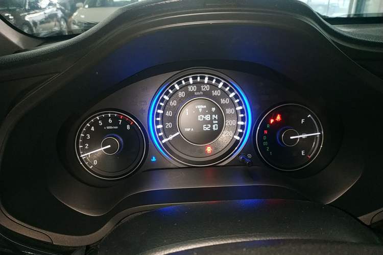 Used Honda Crider 2015 1.8L automatic luxury edition Instrument Cluster