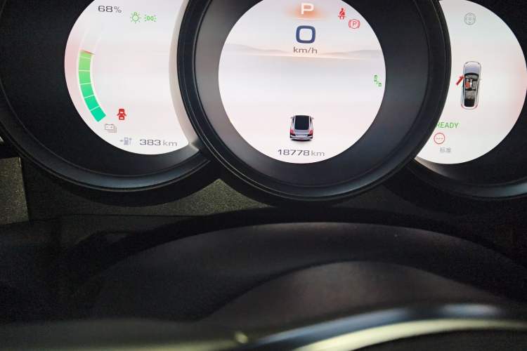 Used ORA Lightning Cat 2024 Dark Night Edition 555km Prestige Version Odometer Close Up