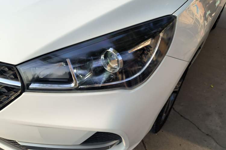 Used Chery Arrizo 5 2019 PRO 1.5L Manual Comfort Edition China VI Left Front Headlight