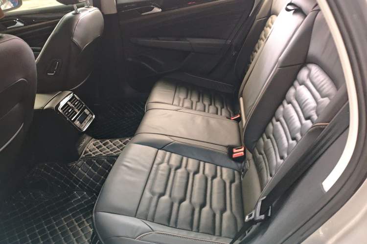 Used Volkswagen Passat 2019 330TSI Elite Edition China VI
