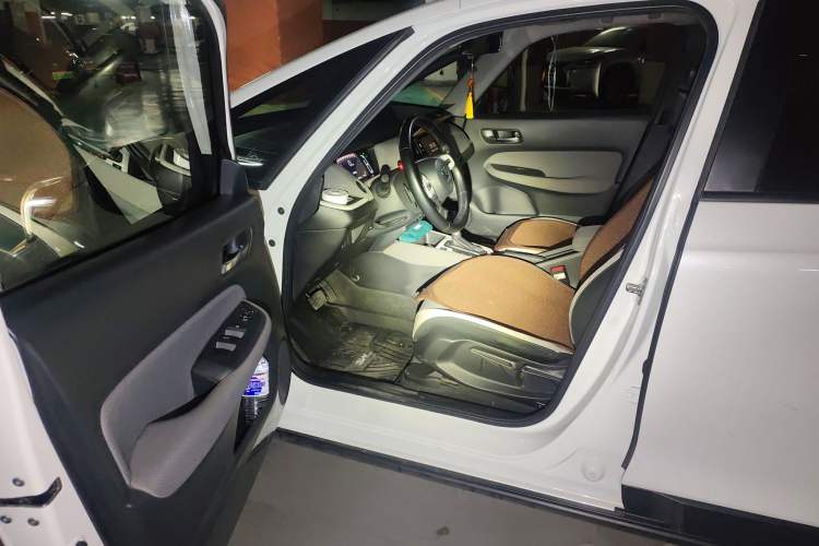 Used Honda LIFE 2021 1.5L CVT CRO-SS Fun Edition
