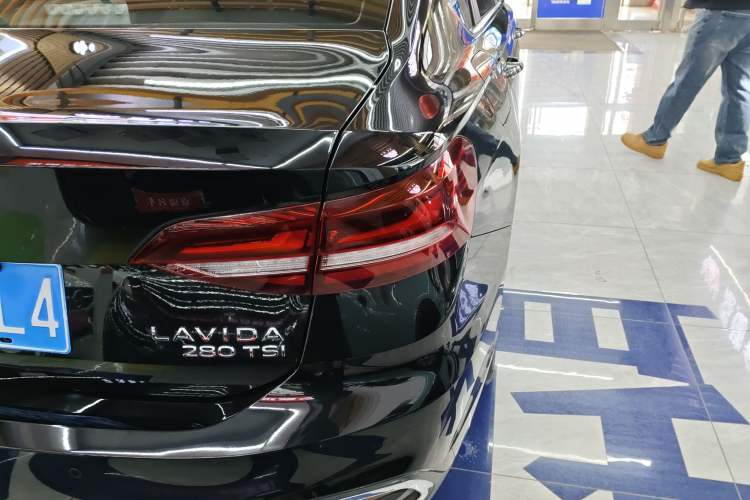 Used Volkswagen Lavida 2023 280TSI DSG Full-Comfort Edition
