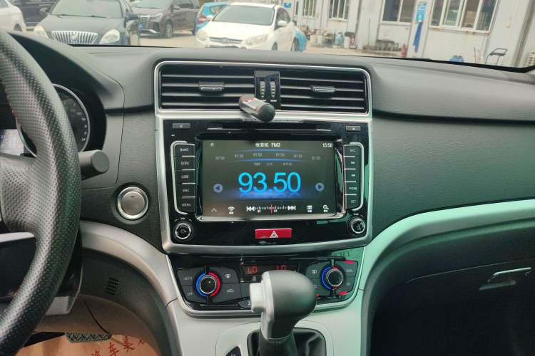 Used Haval M6 2018 Revised Version 1.5T DCT Two-Wheel Drive Elite Edition