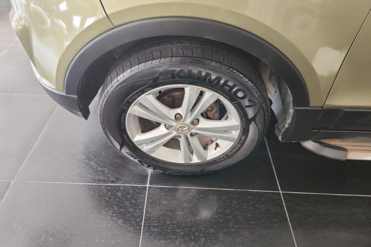 Used HYOSOW S3 2014 1.5L Luxury Version China IV Emission Standard
