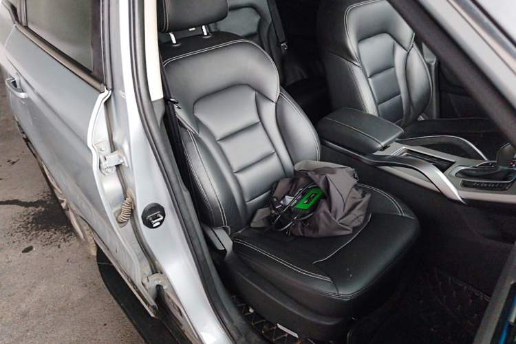 Used Geely Auto Emgrand X7 Sport 2016 1.8TD Automatic ZhiShang Model
