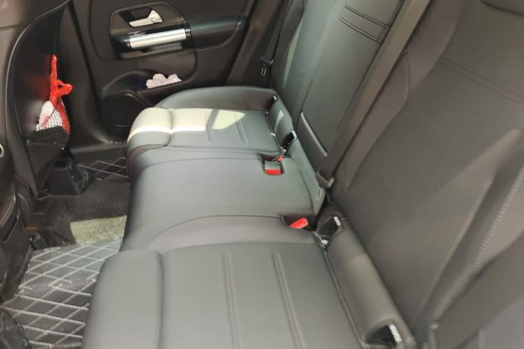 Used Mercedes-Benz GLA 2024 GLA 220 Left Rear Seat