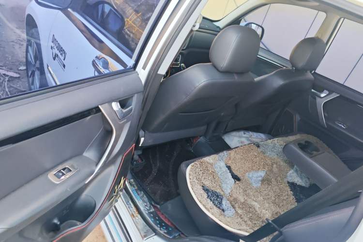 Used Chery Tiggo 3 2016 1.6L Manual ZhiShang Edition Left Rear Seat