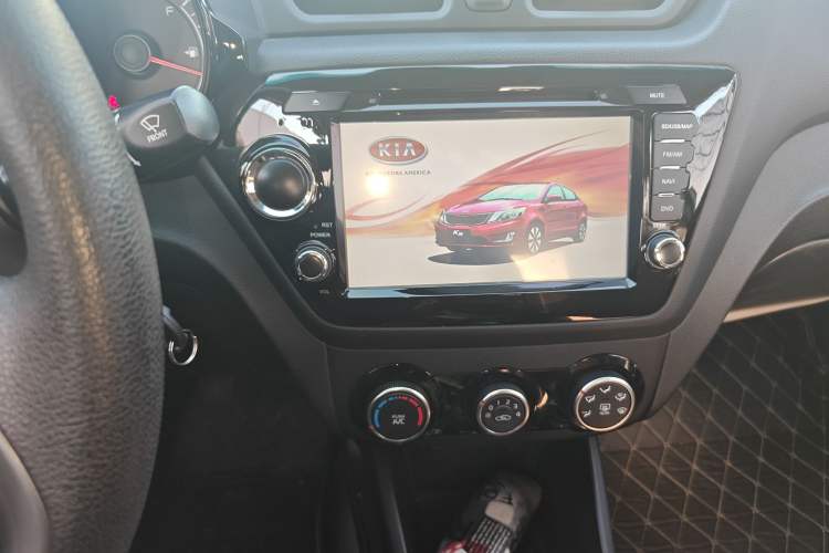 Used Kia K2 2015 Sedan 1.4L MT GLS