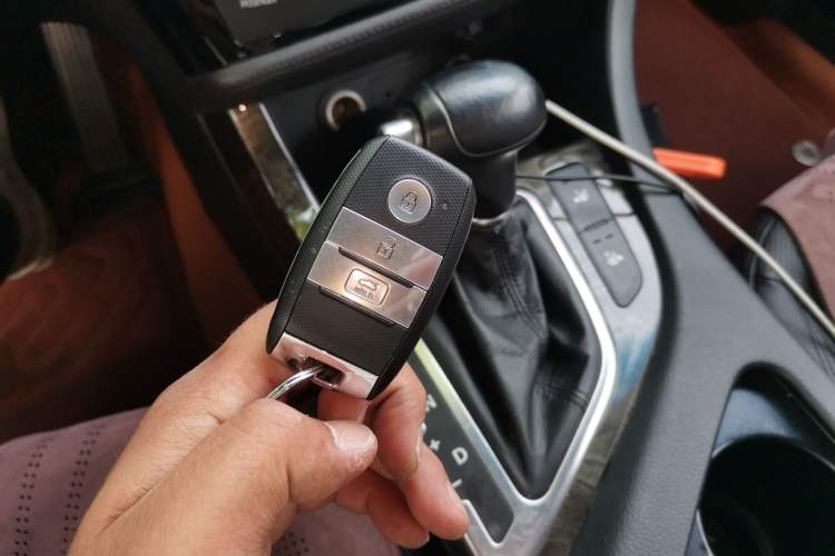 Used Kia K5 2015 2.0L Automatic LUX Vehicle Key