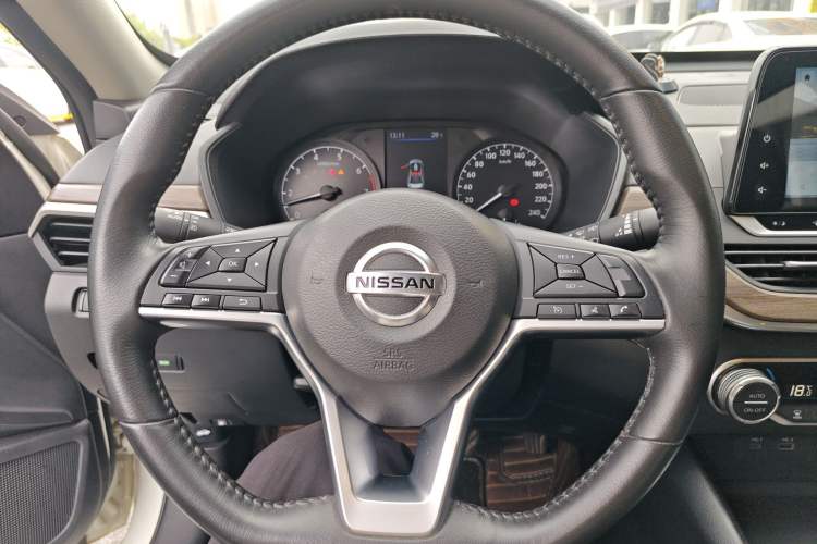 Used Nissan Teana 2021 2.0L XL Comfort Edition Steering Wheel