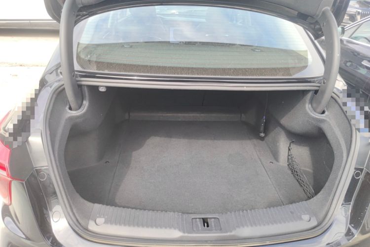 Used Hongqi H5 2024 1.5T DCT Smart Connect Flagship Edition Trunk