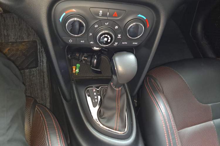 Used Fiat Ottimo 2014 1.4T Automatic Sport Edition Gear Lever