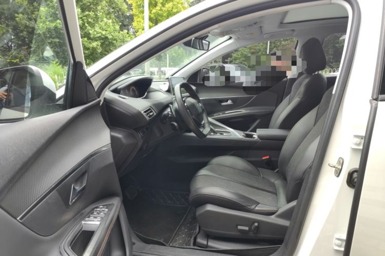 Used Peugeot 5008 2017 380THP 7-Seater Elite Edition Left Front Seat