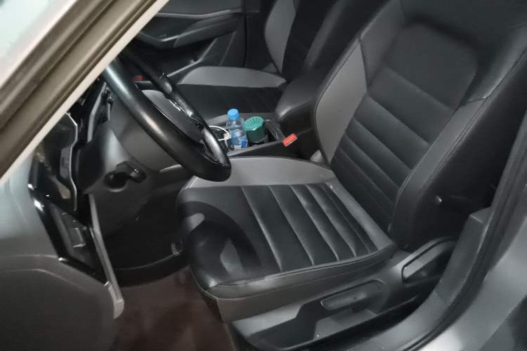 Used Volkswagen Sagitar 2020 280TSI DSG Comfort Version China VI Standard Left Front Seat