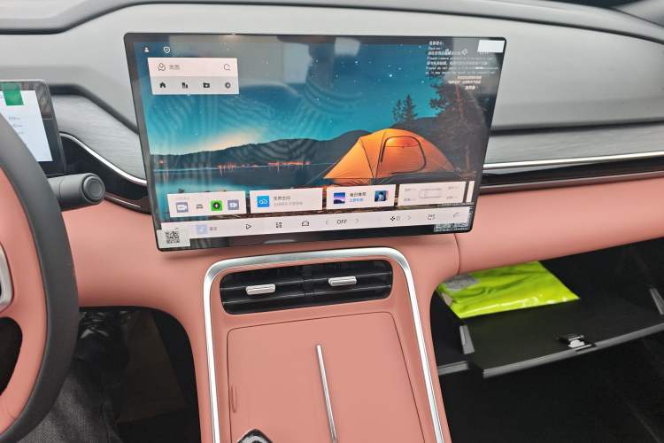 Used Geely Galaxy L6 2025 EM-i 140km Explorer+ Edition Audio And AC Panel