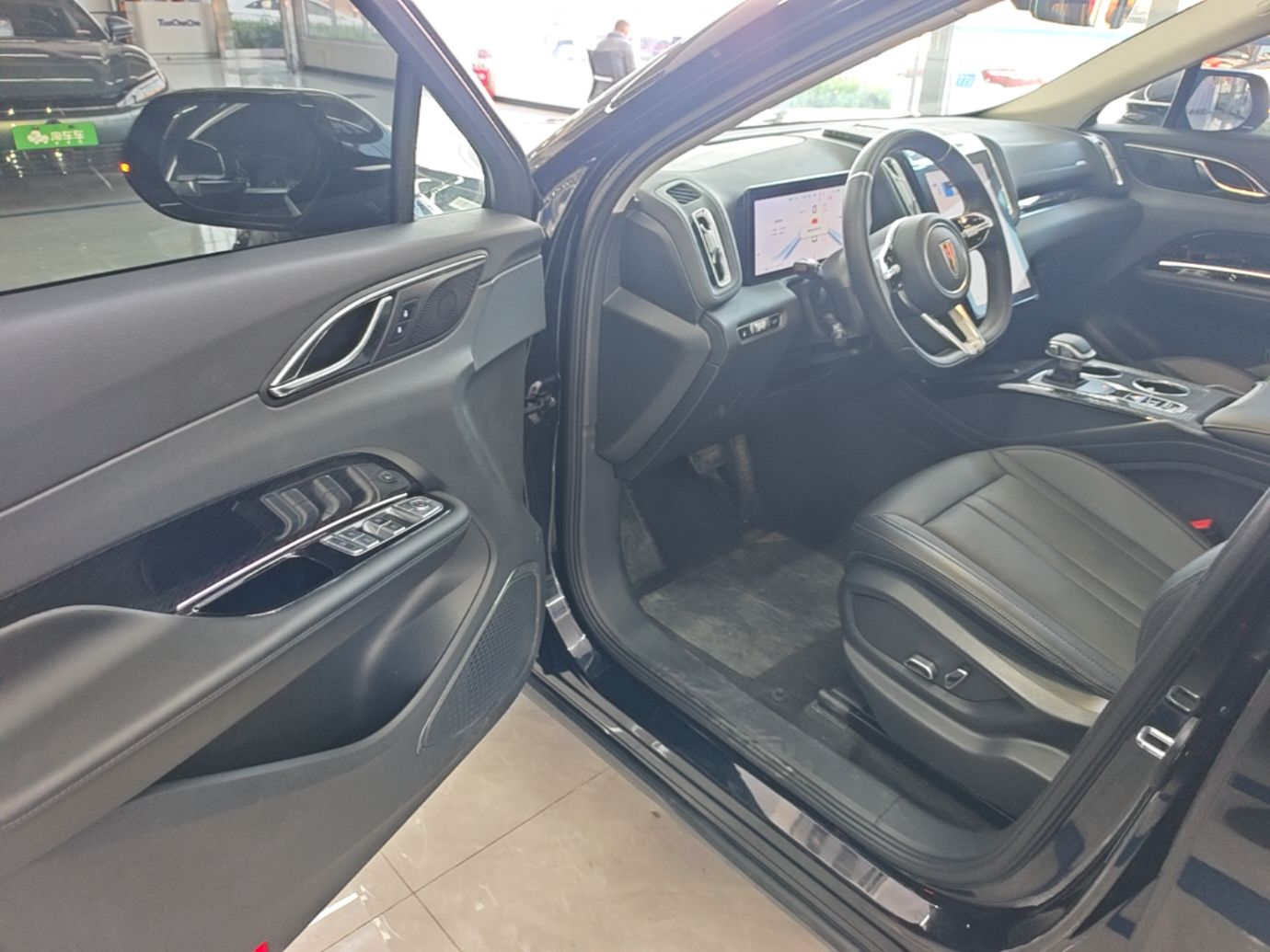 Hongqi HS3 PHEV 2024 PHEV 115km Jingwei Edition — снимка 18