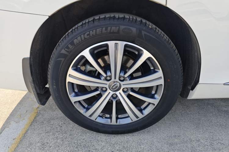 Used GAC Trumpchi M8 2020 390T Deluxe Edition
