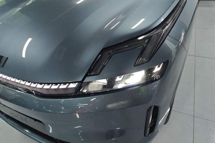 Used Lynk & Co 08 EM-P 2025 245km Ultra-Long Range Halo
