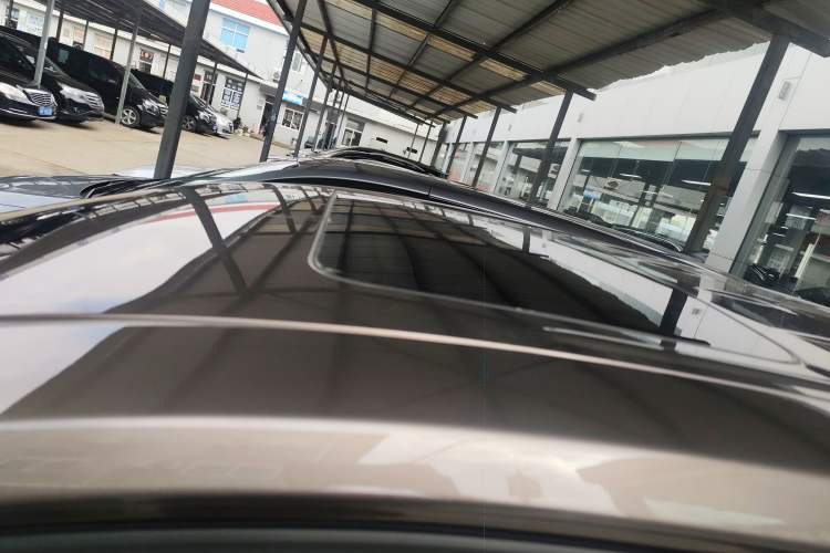 Used Buick GL8 2021 Land Cruiser Executive Class 652T Luxury Model
