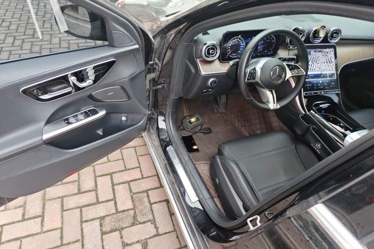 Used Mercedes-Benz C-Class 2022 C 260 L Driver Seat