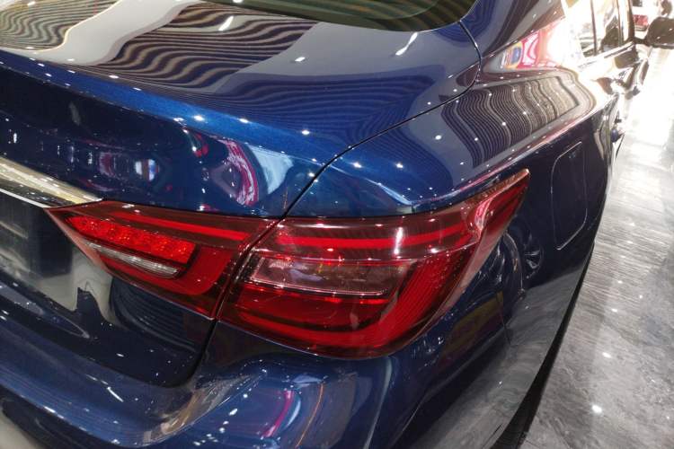 Used Infiniti Q50L 2018 2.0T Enjoyment Version China V Standard
