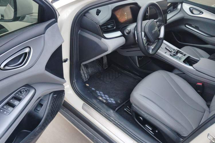 Used BYD Seal 07 DM-i 2025 Intelligent Driving Version DM-i 1.5L 125 km Prestige Edition
