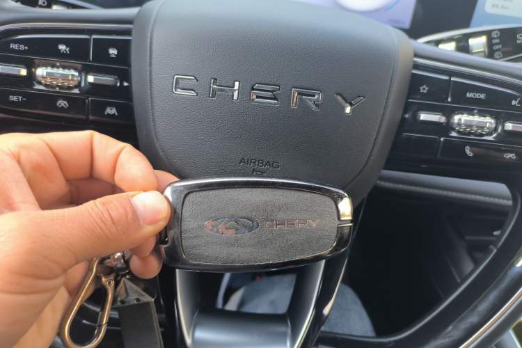 Used Chery Tiggo 8 PRO 2025 290T Two-Wheel-Drive Luxury Edition Vehicle Key