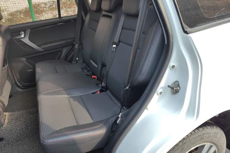 Used Chery Tiggo 3 2016 1.6L CVT ZhiShang Edition Left Rear Seat