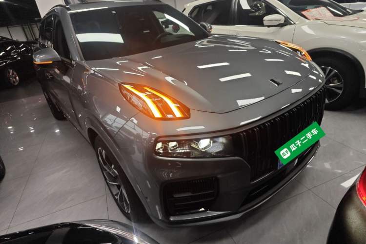 Used Lynk & Co 09 2021 2.0T Halo Six-Seater
