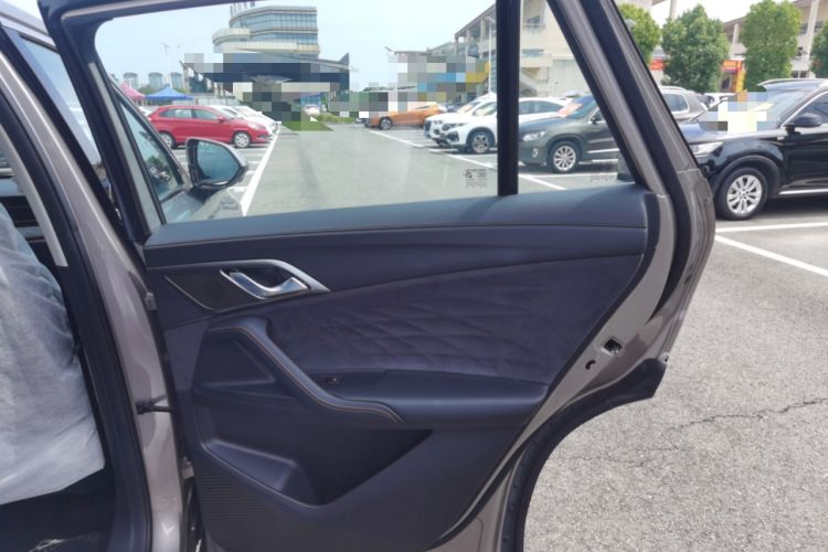 Used Roewe D5X DMH 2024 135 Flagship Edition
