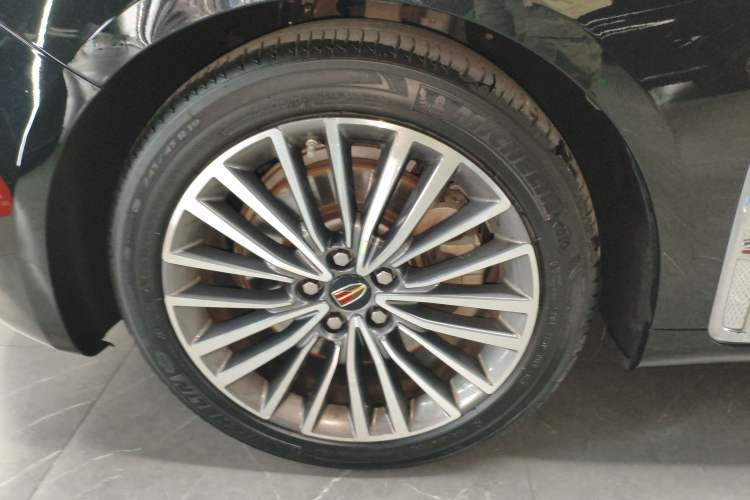 Used Hongqi H9 2022 2.0T Smart Connect Flagship Edition Left Front Wheel Hub